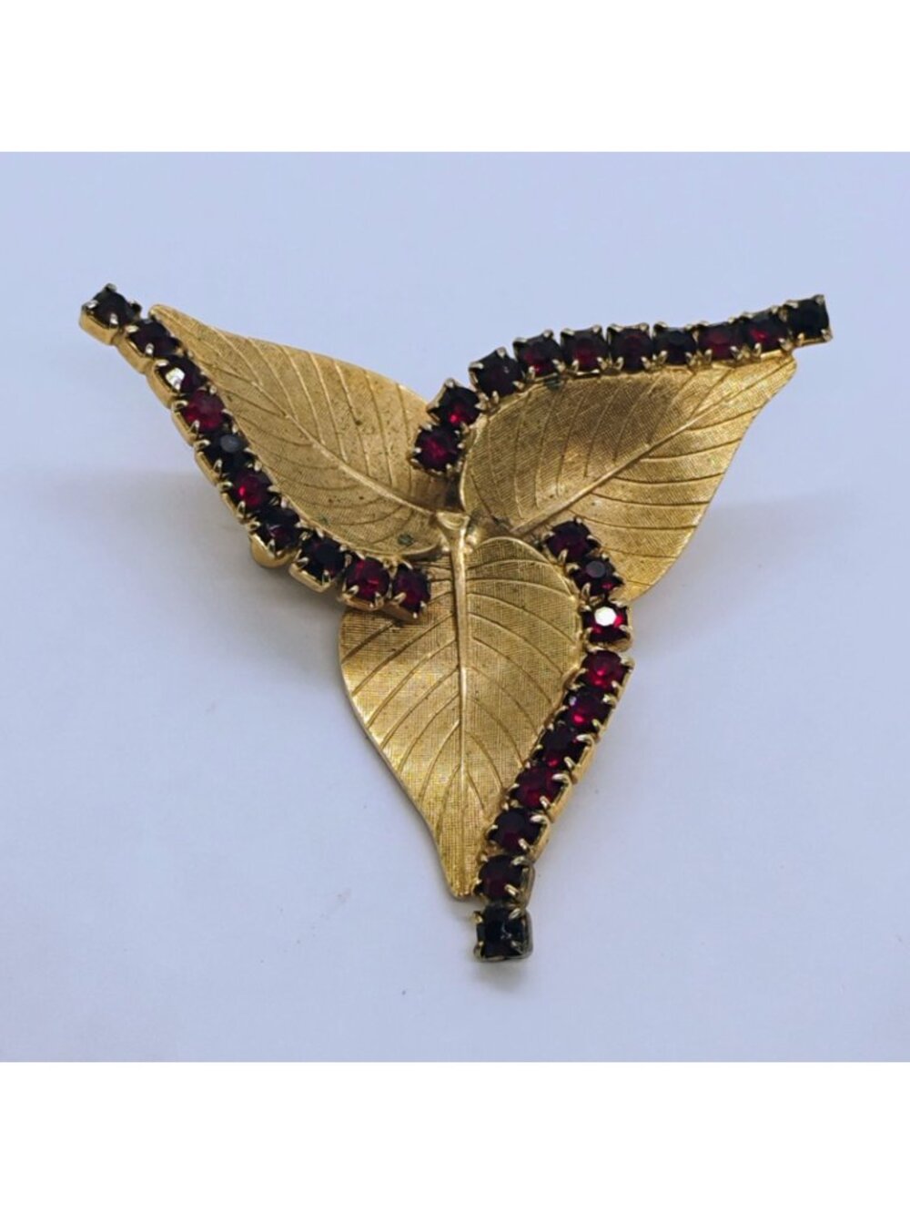 Vintage Red Rhinestone Gold Tone Triple Leaf Brooch Pin Statement 2" - Picture 2 of 5